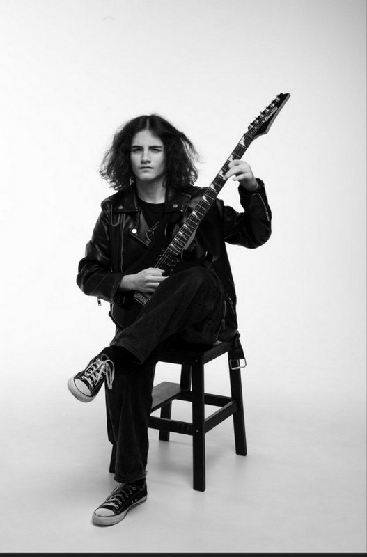 гитарист Андриан Попов, фото из архива музыканта img_20260317_084531_485