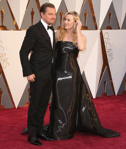 Леонардо ДиКаприо и Кейт Уинслет на церемонии «Оскар»