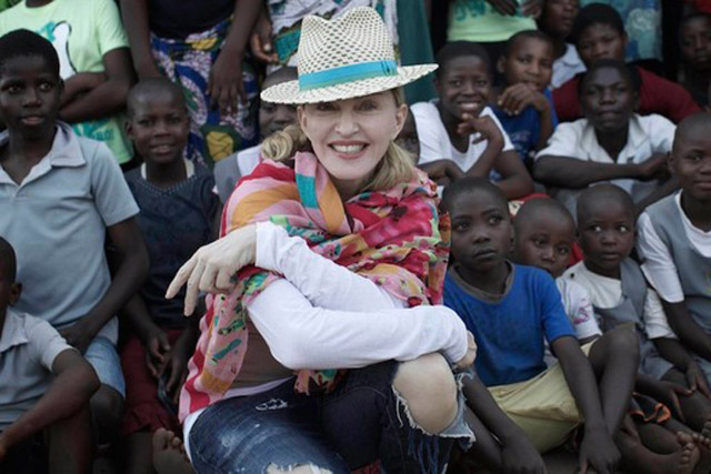 Мадонна открыла детскую больницу в Восточной Африке 