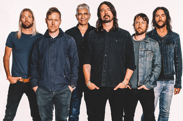 Foo Fighters выпустили альбом «Concrete and Gold»