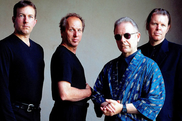 King Crimson выпустили кавер на песню Дэвида Боуи «Heroes»