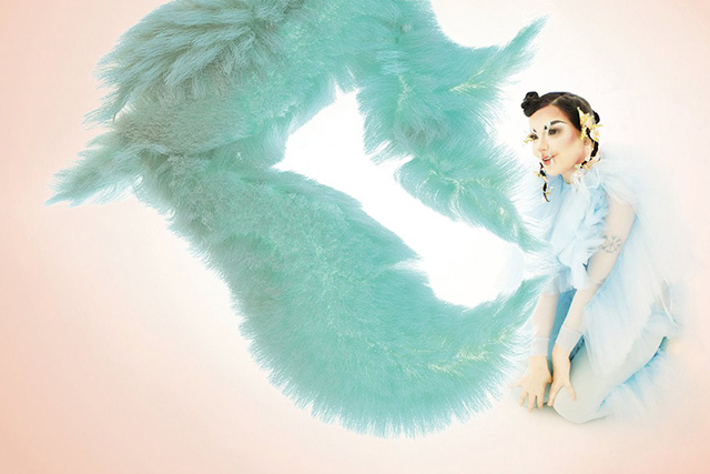 Björk представила сингл «Blissing Me»