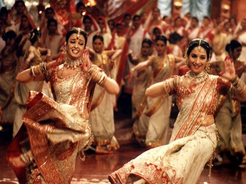 Индийское кино: песни, танцы и экшн