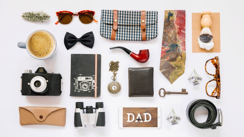 fathers-day-composition-with-accessories-izobrazhenie-ot-freepi_p46827