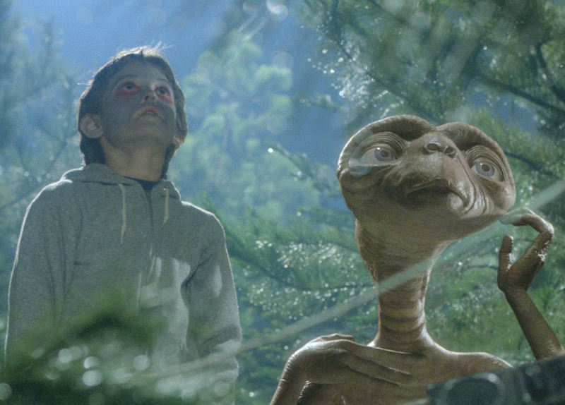 Инопланетяне в кино: роль зелёных человечков и монстров с щупальцами в нашей жизни