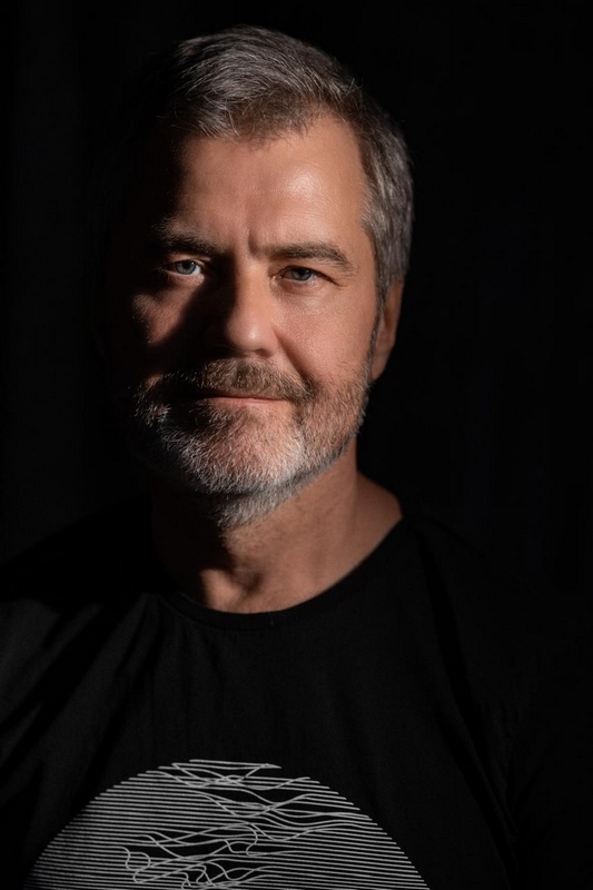 mir-spasut-volontjory-1