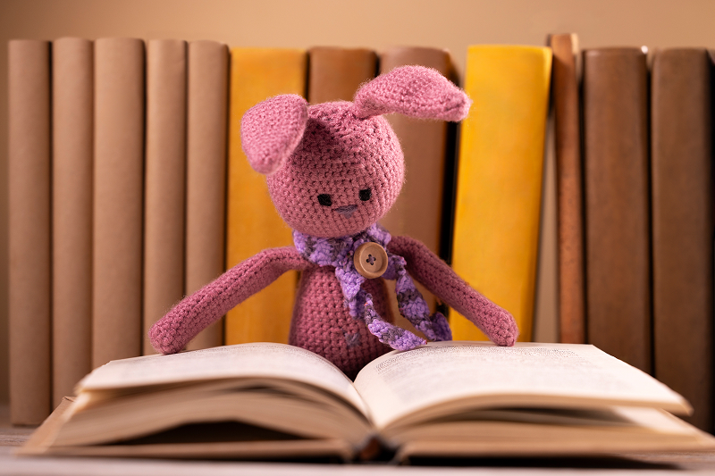 Как выбрать первую детскую книгу: мягкое знакомство с миром слов