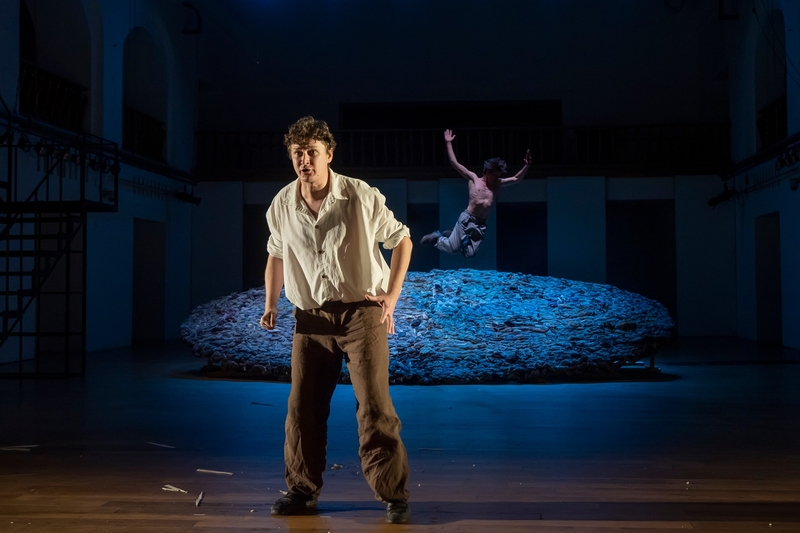 qbqxe_rzsxqskltr79g-afbw59es-hhucmdm4zabuv5qjtdm0l5io9yr5hpdkcs_p18003