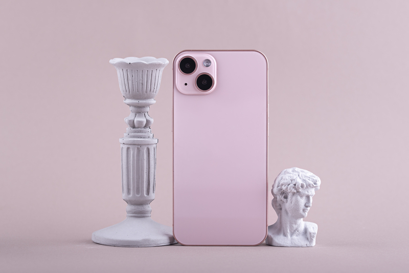 От революции к эволюции: как менялся дизайн iPhone, определяя эпоху