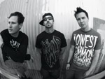 Blink-182 выпустят новые песни «в течение нескольких недель»