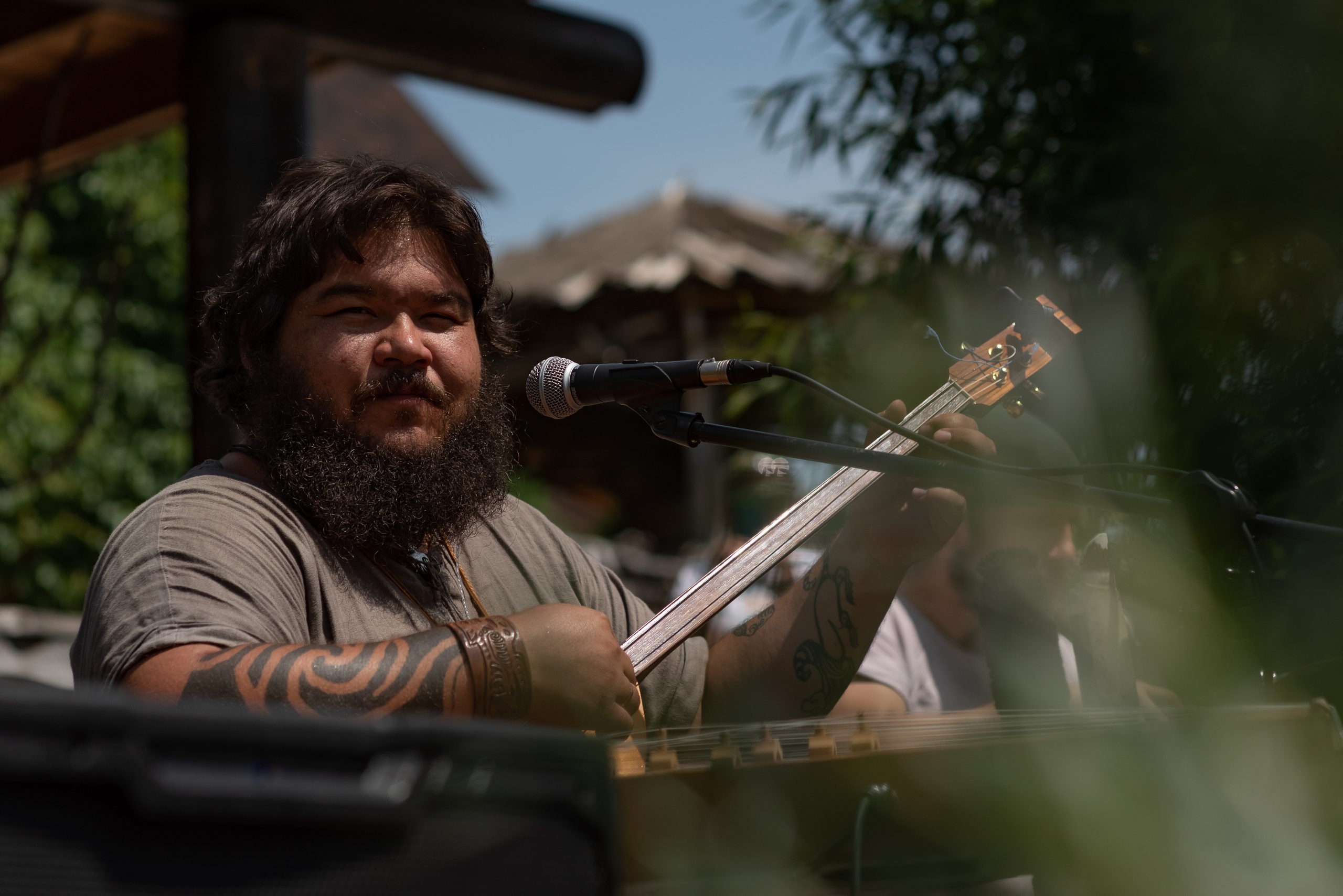 «Со мной случился Алтай», — Добрыня Сатин о сингле «Полетай на Алтай» и своём творчестве в целом