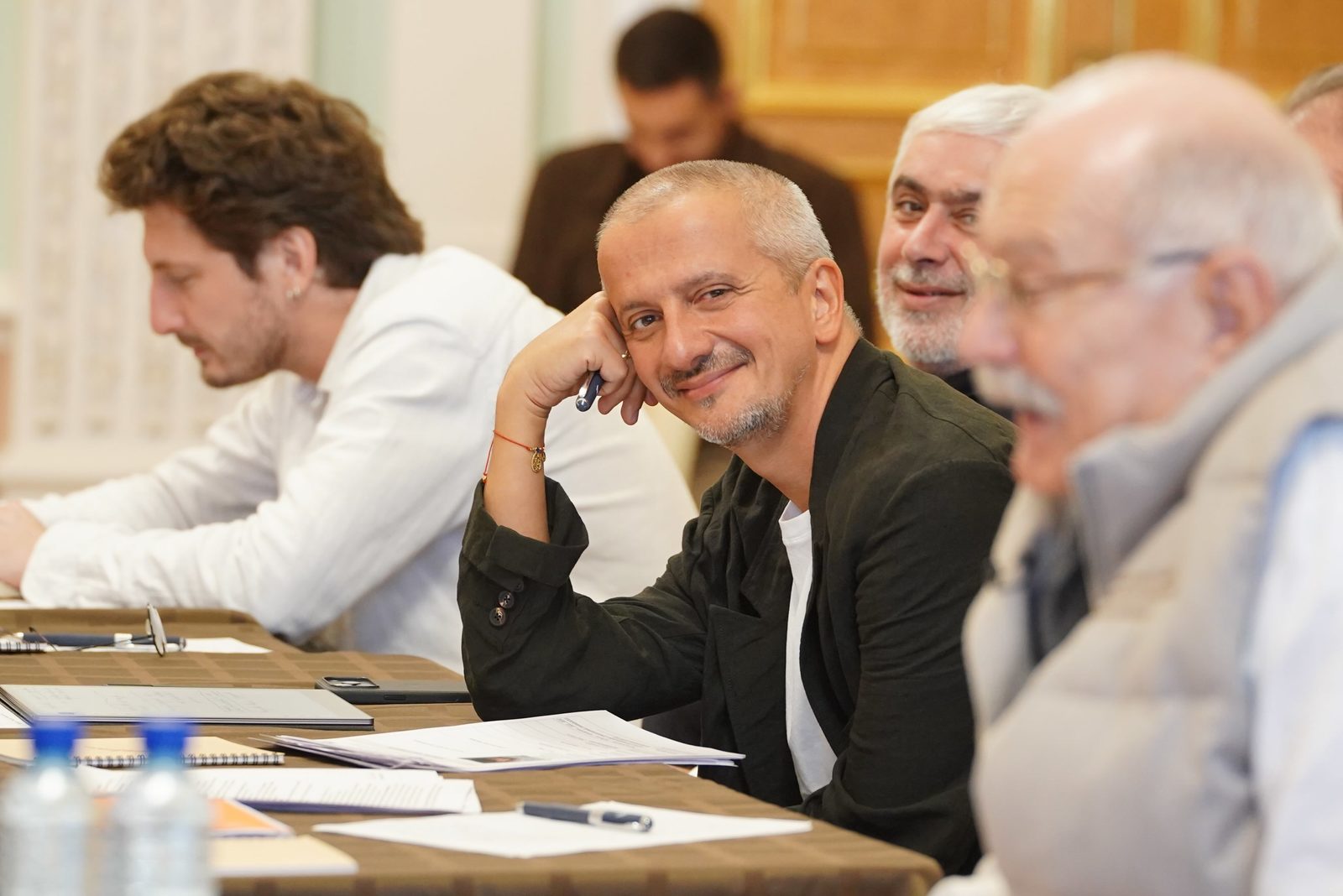 Константин Богомолов