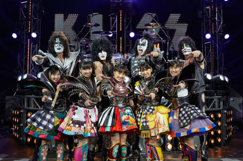 Kiss записали сингл с японской группой Momoiro Clover Z