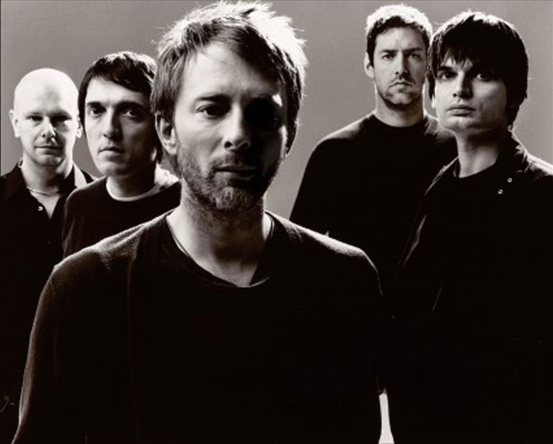 Концерт Radiohead отменили из-за рухнувшей сцены и погибшего человека
