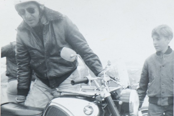 Роберт Персиг с мотоциклом