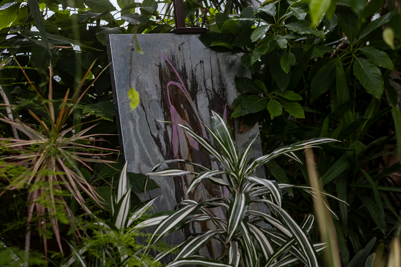 Идельный мэтч: в Оранжерее Таврического сада открылась выставка «Сны металлических цветов»