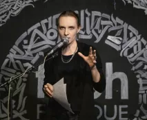 Виктория Жданова: «Всё растет из поэзии и на ней же держится»