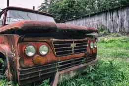 Почему важно заделывать царапины на автомобилях?
